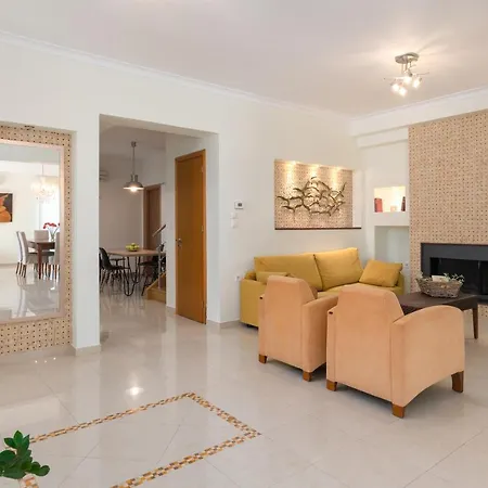 Villa Chrissiida